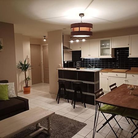 Ecully, Appartement Au Calme De 50M². Екстер'єр фото
