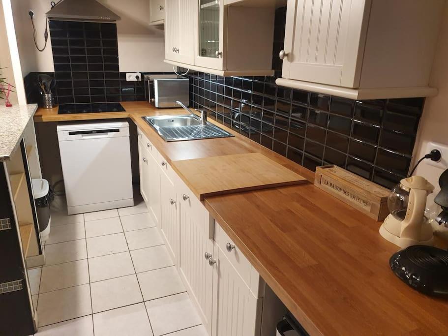 Ecully, Appartement Au Calme De 50M². Екстер'єр фото